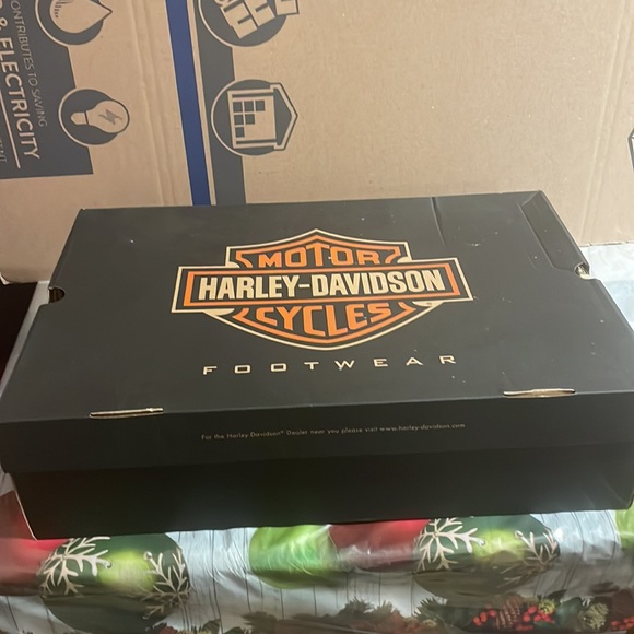 Women’s Harley Davidson Boots - Picture 2 of 10